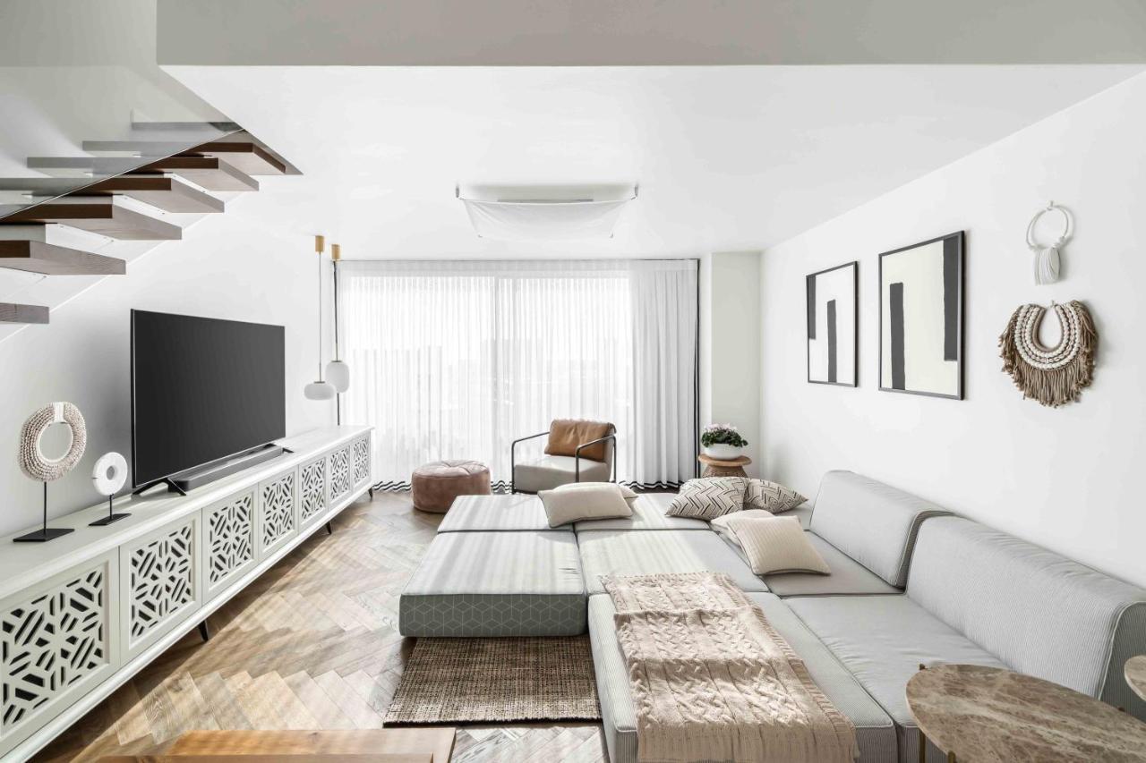 Elegant Duplex With Parking By Beachfront Stay Herzliya Exterior photo